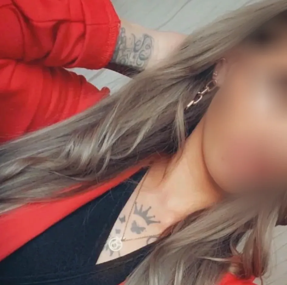 Rebecca, 32 anni